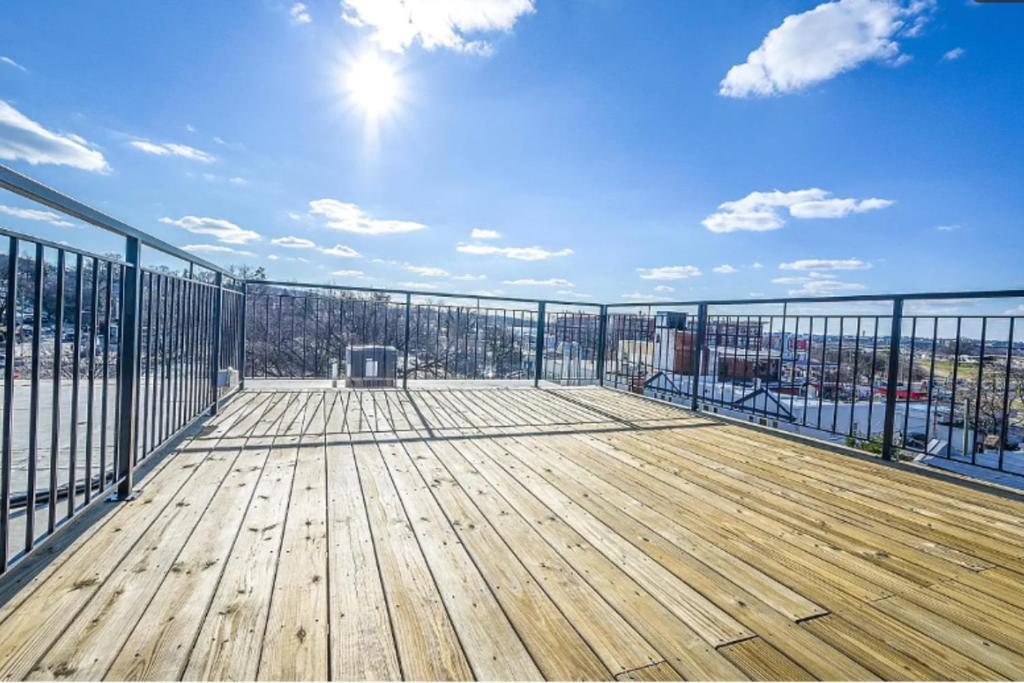 Spacious 3Bedroom Duplex With Rooftop Deck! Washington Bagian luar foto