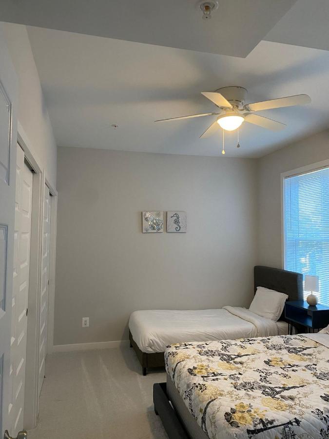 Spacious 3Bedroom Duplex With Rooftop Deck! Washington Bagian luar foto
